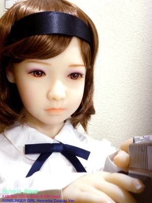 GUNSLINGER GIRL Henrietta Cosplay Ver. AXB Doll 120cm Body & #50 Head 東京マルイ SIG SAUER P228 ステンレスモデルを構えさせてみた。